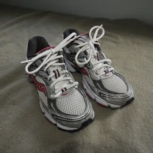Saucony Running Shoes - Size 7.5